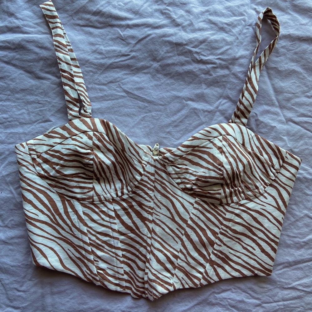 Small Zara zebra paint structured crop top